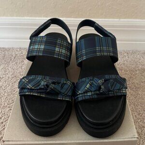 UO Ivy Plaid Lug Sandal NWOT